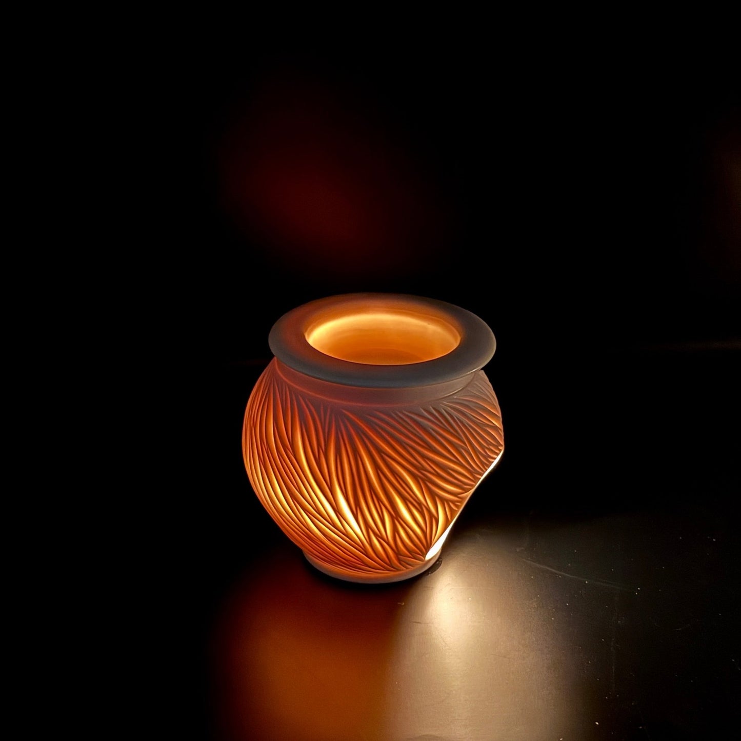 Carved Porcelain Oil Diffuser - Jasmine Samuels Ceramics