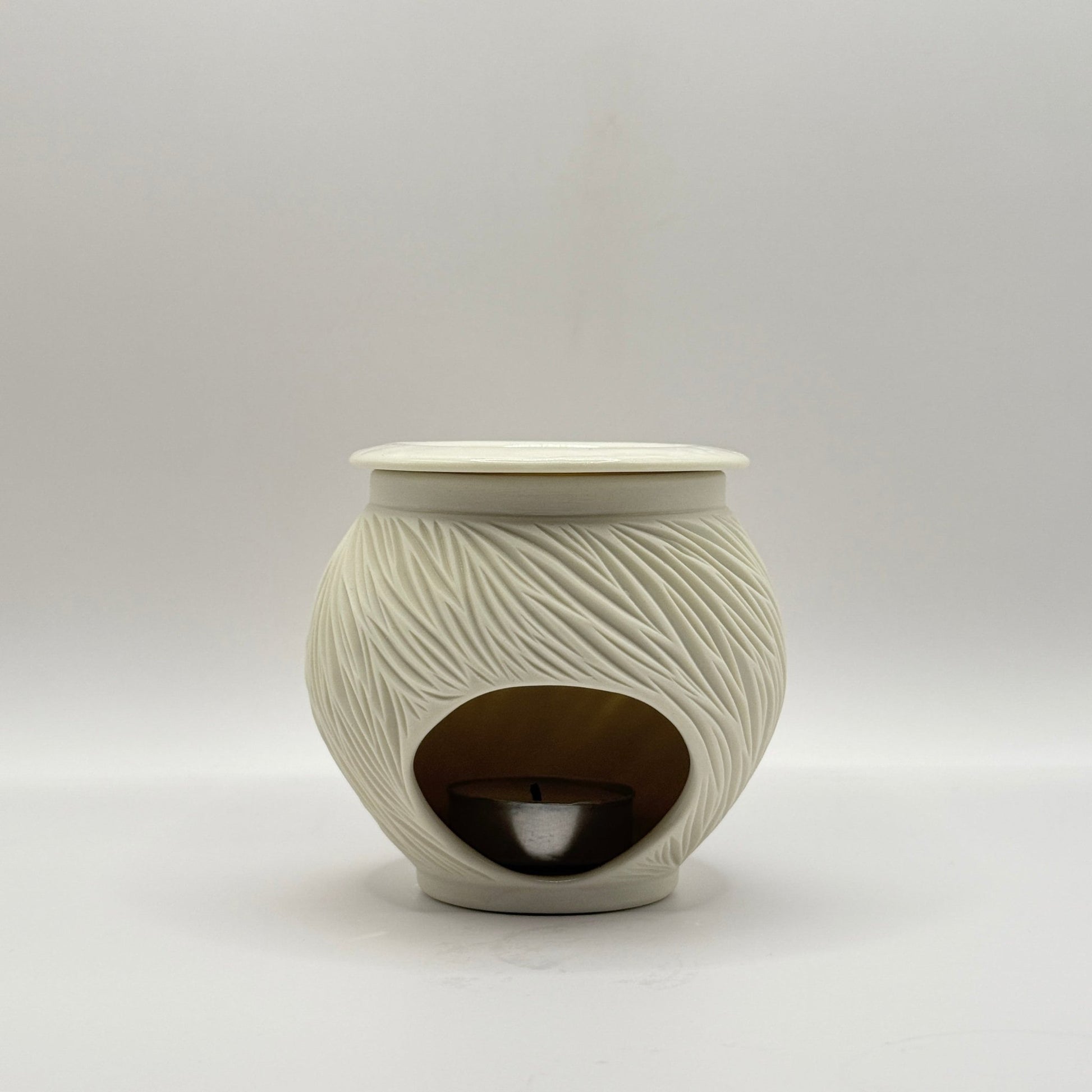 Carved Porcelain Oil Diffuser - Jasmine Samuels Ceramics